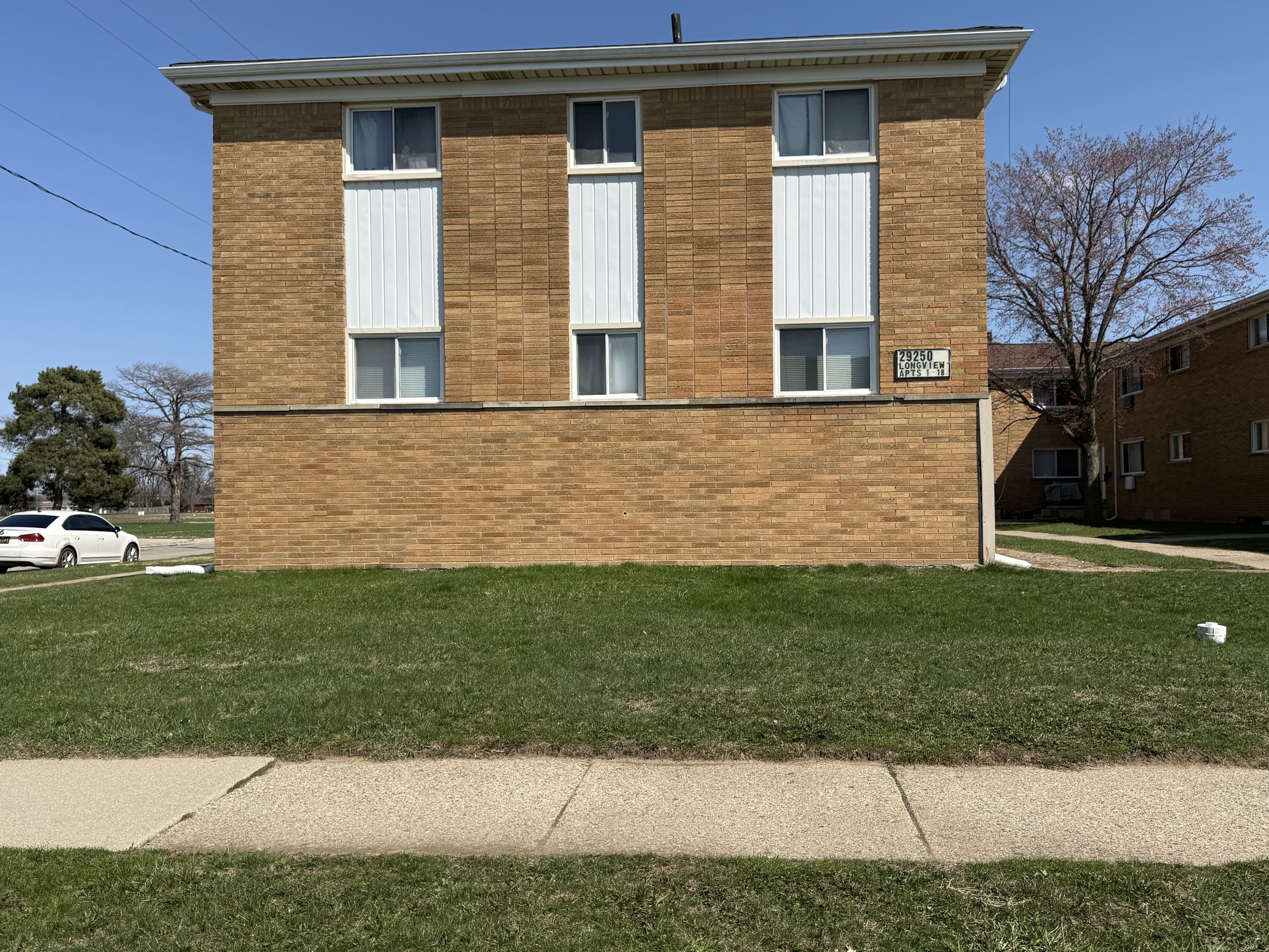 29250 Longview Avenue - 14