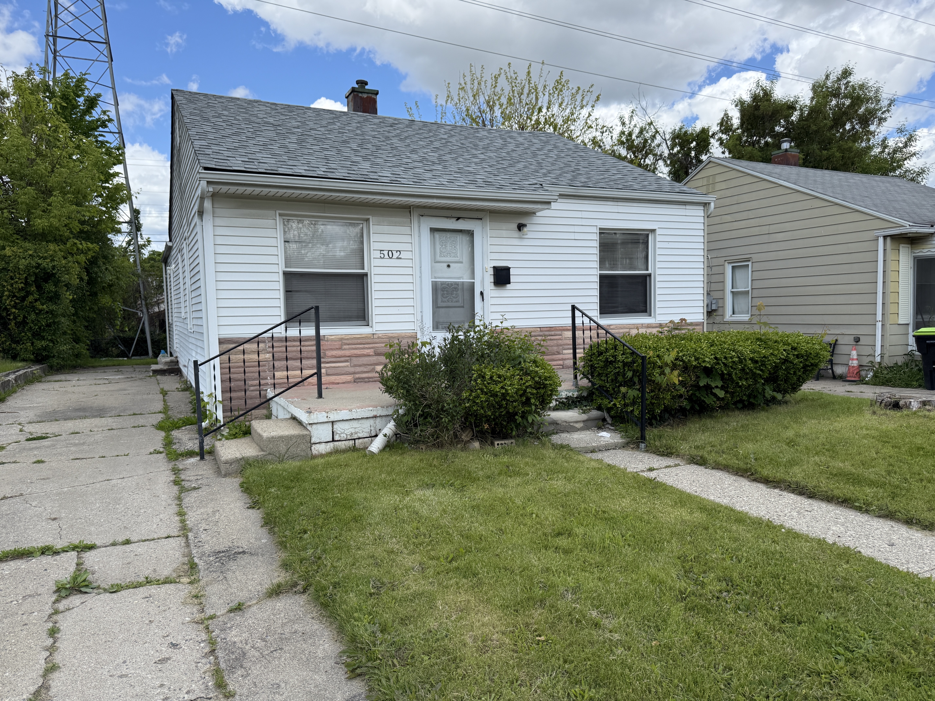 Property main image